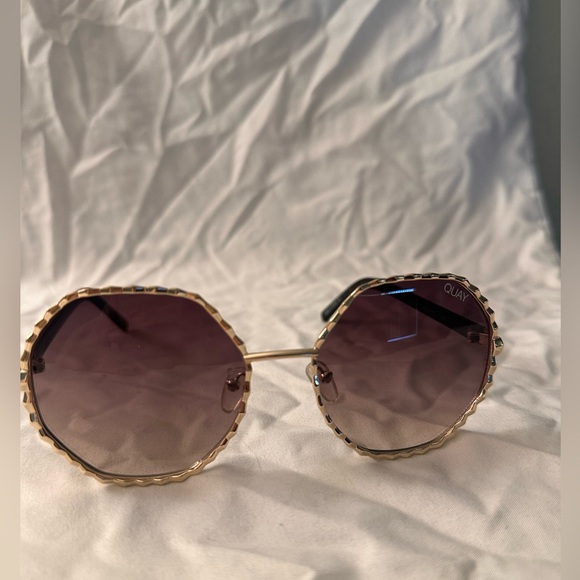 Quay Australia sunglasses - Picture 2 of 5